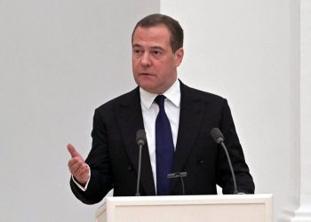 Sanksionet e BE ndaj Rusisë, Medvedev: Ekonomia jonë do rezistojë, do intensifikojmë sulmet ndaj Ukrainës