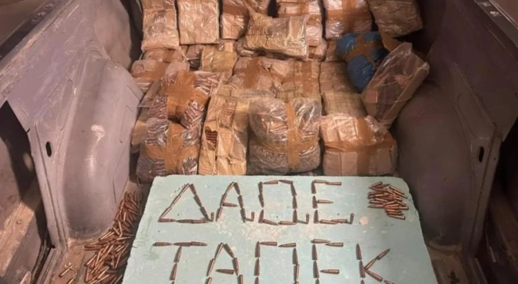 Me mbi 20 mijë fishekë, goditet grupi kriminal që transportonte municione luftarake nga Shqipëria drejt Greqisë