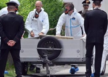 E rëndë/ 35-vjeçari vritet nga nëna dhe e fejuara, e mbulojnë me gëlqere