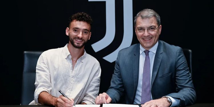 Juventus bën merkato në Portugali, zyrtarizohet lojtari