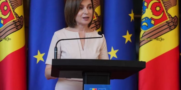 “Rusia po përgatit një “ndërhyrje të paprecedentë” në zgjedhjet e vjeshtës”, Kremlini mohon deklaratën e presidentes së Moldavisë