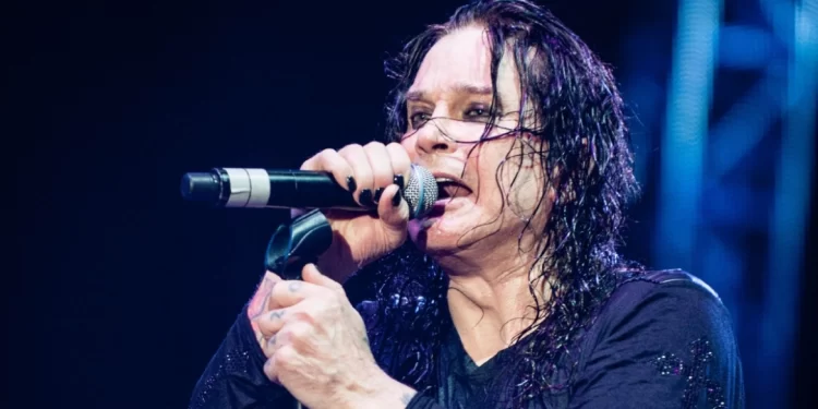 Familja e Ozzy Osbourne nuk përmendi 2 nga 6 fëmijët e tij! Kush është djali që jeton në “hije”?