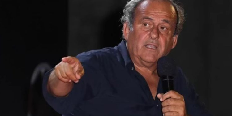 Grabitet ish-legjenda e futbollit francez, hajdutët marrin trofe dhe medalje të çmuara