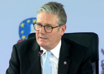 Kriza në radhët e Laburistëve britanikë: Starmer pezullon katër deputetë për “shkelje të përsëritura të disiplinës”