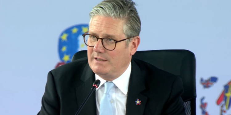 Kriza në radhët e Laburistëve britanikë: Starmer pezullon katër deputetë për “shkelje të përsëritura të disiplinës”