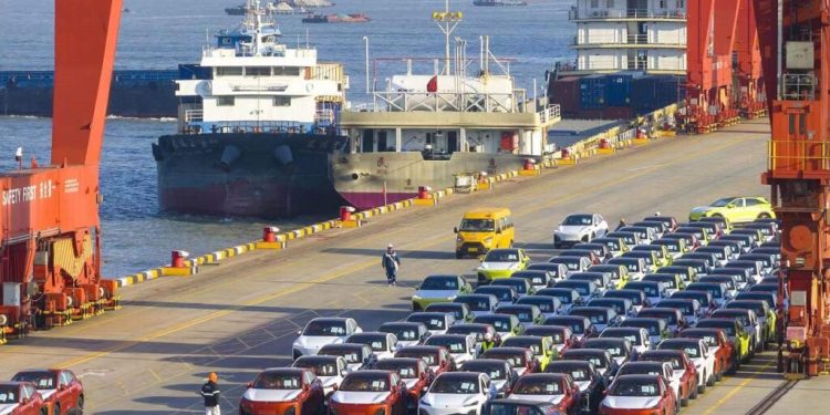 Modeli kinez apo britanik? BE në zgjedhje të vështira për marrëdhëniet me SHBA-të