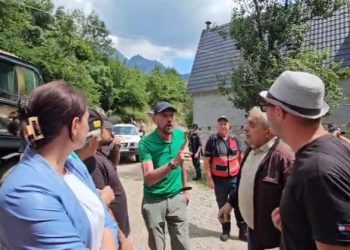 Sulmi me molotov, përfaqësuesi i IKMT-së i kthehet banorëve: S’ka Zot të vrasë punonjësit e shtetit