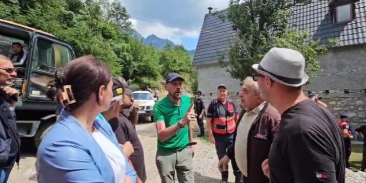 Sulmi me molotov, përfaqësuesi i IKMT-së i kthehet banorëve: S’ka Zot të vrasë punonjësit e shtetit