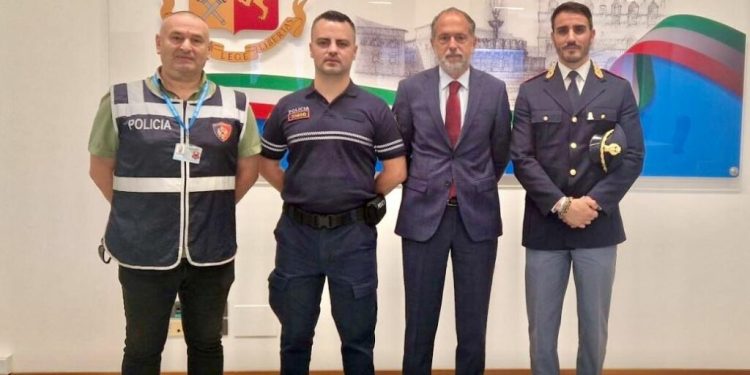 Policia shqiptare ndihmon autoritetet italiane, pjesë e sigurisë gjatë festivalit të njohur