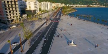 Rama ultimatum bizneseve në Lungomaren e Vlorës: Koha për të çliruar trotuaret!