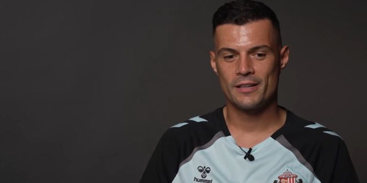 Xhaka bëhet “shenjtor”, prezantohet te Sunderland: Krenar që ndodhen këtu