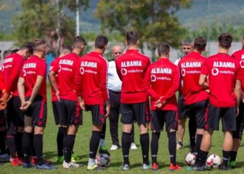 ZYRTARE/ Lojtari më i ri që ka debutuar me Kombëtaren shqiptare befason me të ardhmen, prezantohet te skuadra e Serisë D