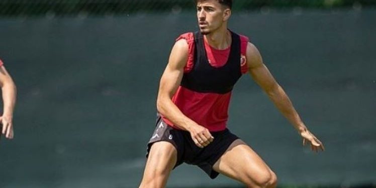 Po shkëlqen edhe me Kombëtaren, në Poloni duan që Shehu të zgjasë kontratën