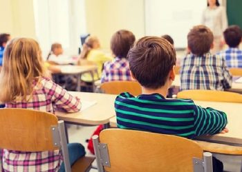 Shqipëria po zbrazet, 11 mijë nxënës më pak nëpër shkolla