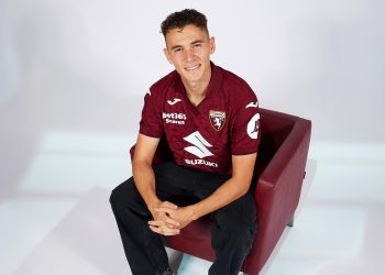 ZYRTARE/ Asllani bëhet “dem”, prezantohet te Torino. Sylvinho fton Shpendin në Kombëtare