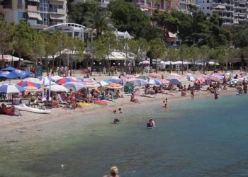 Ankesat e operatorëve në Sarandë, të zhgënjyer nga përfitimet në sezonin turistik!