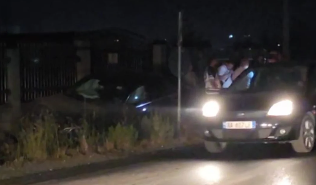 Aksident në Fier–Levan, përplasen “kokë më kokë” dy makina