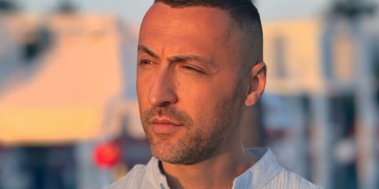 Koncert brenda qelive! G-Bani surprizon të burgosurit e Fushë-Krujës