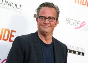 “Sa do na paguajë ai idjot?”/ Zbulohen mesazhe tronditëse mes mjekëve të përfshirë në vdekjen e Matthew Perry