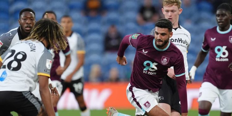 Debutoi me assist, trajneri i Burnley për Brojën: I duhen minuta në këmbë (VIDEO)