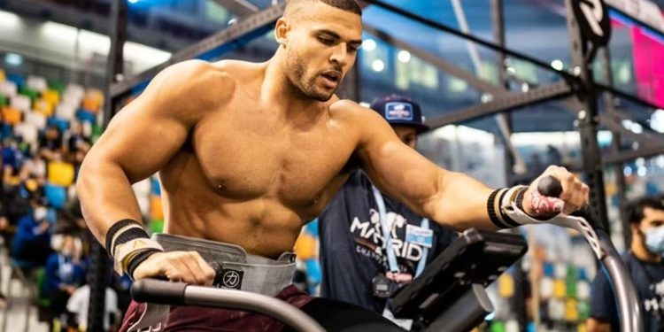 Aktori i ‘Gladiator’ Zack George rrëfen tragjedinë e humbjes së djalit të tij