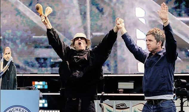 Vëllezërit Gallagher paralajmërohen të shmangin komentet për Trump për të ruajtur turneun e Oasis në SHBA