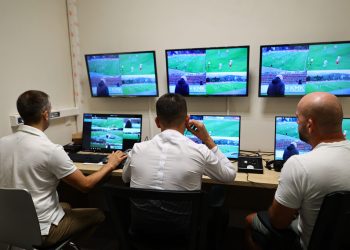 Qendra e re e sistemit VAR në “Shtëpinë e Futbollit”, Sektori i Arbitrimit zhvillon trajnim për zyrtarët e “Abissnet Superiore” & Kategorisë së Parë