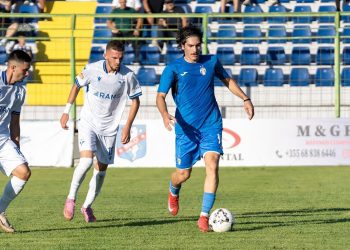 Vora triumfon ndaj Tiranës, bardheblutë bien keq