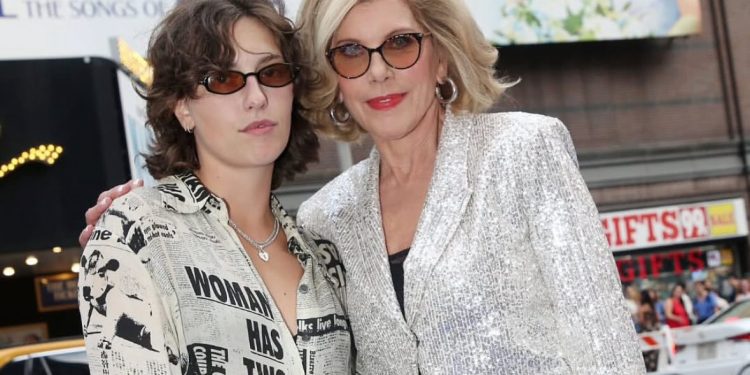 Fotot që ndezën thashetheme: çfarë e lidh Christine Baranskin me King Princess?