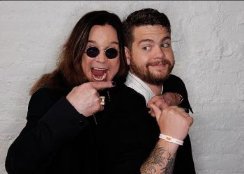 Djali i Ozzy Osbourne nderon babain me një homazh të ndjerë në Los Angeles