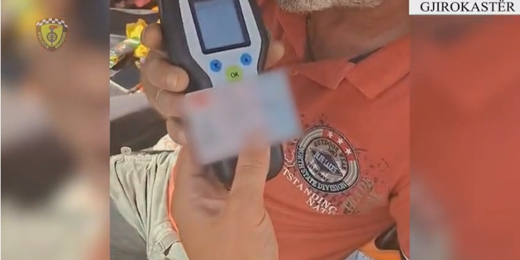 Gjirokastër, policia vendos mbi 3 mijë gjoba gjatë muajit korrik (VIDEO)