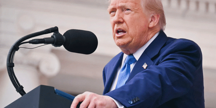 Trump i pakënaqur, kërkon shkarkimin e zyrtares së Punës për ‘manipulim shifrash’