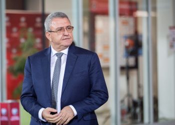 Ndarja nga jeta e një prej emrave më të njohur të arbitrimit shqiptar, Duka i shpreh ngushëllime familjes: Ka dhënë kontribut të madh