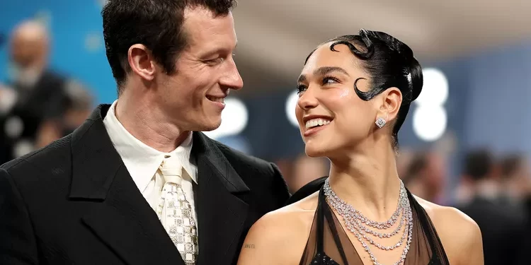 E dashuruar marrëzisht: Dua Lipa rrëfen lidhjen me Callum Turner
