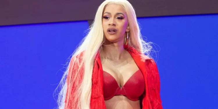 Cardi B në gjykatë? Gruaja ngre padi për sulm dhe dhunë