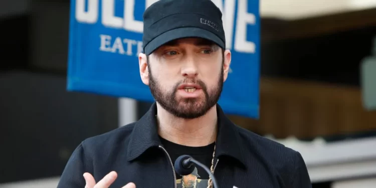 Eminem zbuloi se si vendosi të linte drogën: Isha në një rreth vicioz