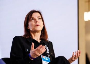 Kush është Emma Tucker, kryeredaktorja e Wall Street Journal që e bëri Trumpin të dridhej?