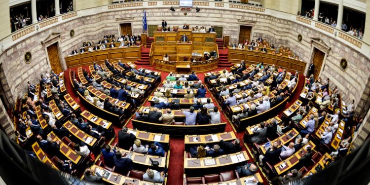 Parlamenti grek njeh për herë të parë zyrtarisht besimin bektashi-alevit