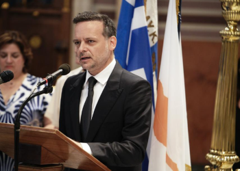 “S’pranojmë leksione demokracie nga ata që vrasin fëmijë”, kryebashkiaku i Athinës përplaset me ambasadorin izraelit