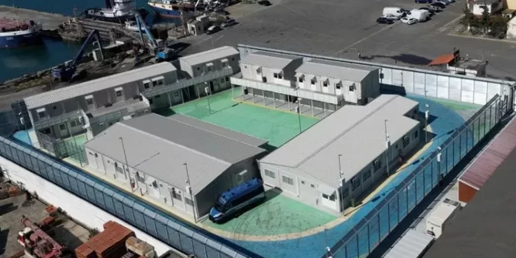 Qeveria italiane shtyn BE-në për emigrantët, por mbetet dilema e “vendeve të sigurta”