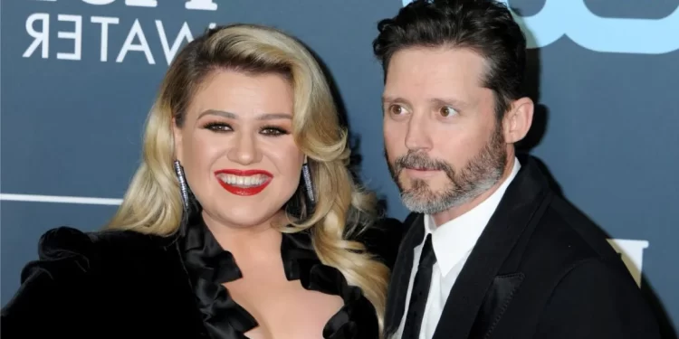 Ish-bashkëshorti i Kelly Clarkson ndërron jetë në moshën 48-vjeçare