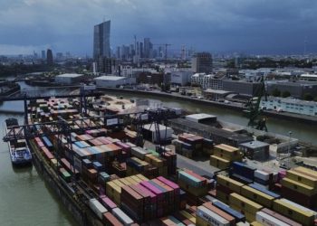 SHBA arkëton 152 mld dollarë nga tarifat, Gjermania me mision në Uashington për krizën e makinave