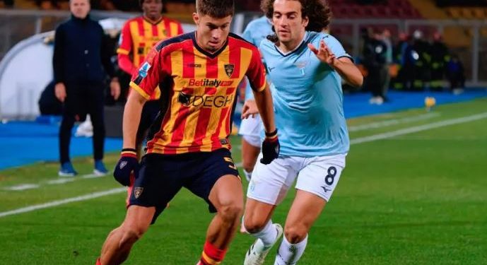 Sezon special në Serie A, lojtarit të kombëtares shqiptare i dhurohet fanella nr.10