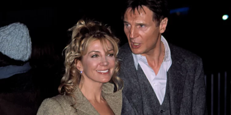 Letra falënderuese e Liam Neeson drejtuar grimeres që i bëri grimin gruas së tij të ndjerë në funeral