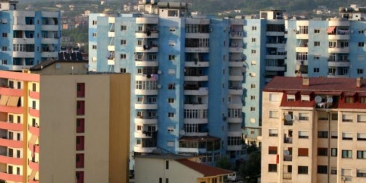 Hyn në fuqi ligji për bashkëpronësinë në pallate, ja si do të bëhet administrimi