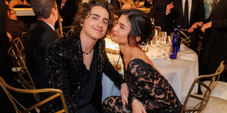 Fansat të shqetësuar: Kylie dhe Timothée s’janë parë prej javësh, a po kalon lidhja krizë?
