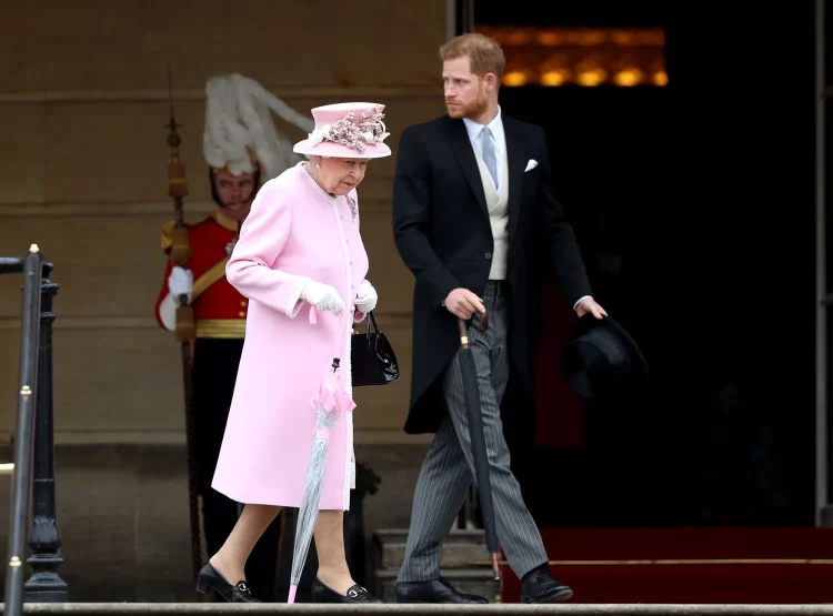 Përvjetori i Mbretëreshës sjell Harry sërish në atdhe, ç’do ndodhë?