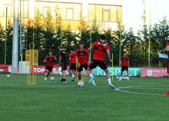 Kombëtarja U-21/ Rashica & Adi Kurti: Gjermania dhe Zvicra, ekipe të forta. Japim maksimumin në fushë