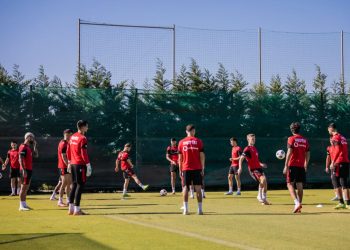 Kombëtarja, stërvitja e fundit në Malaga. Nga nesër përgatitjet vijojnë në Shtëpinë e Futbollit