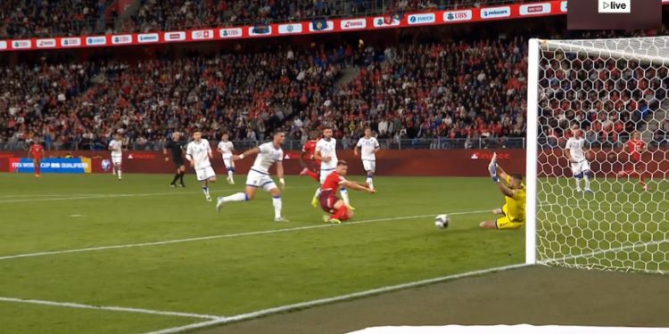 VIDEO/ Natë për t’u harruar për Kosovën, e mposht Zvicra me “poker” golash